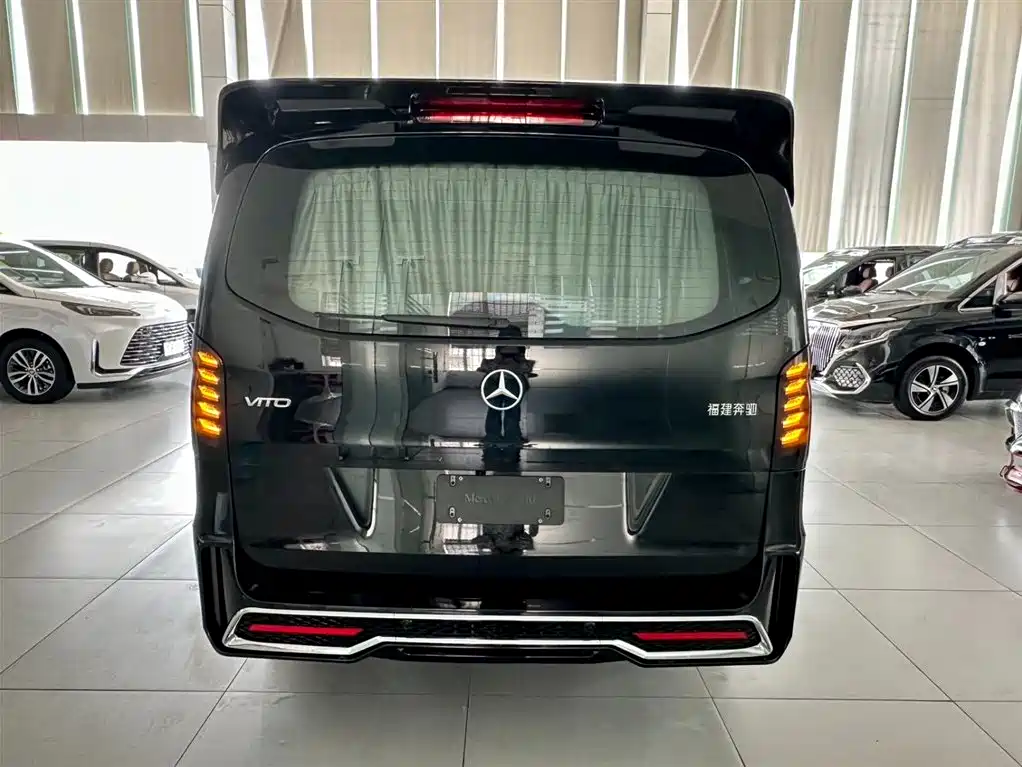 Mercedes-Benz Vito 2024 2.0T Elite Edition 7-Seater фото 27