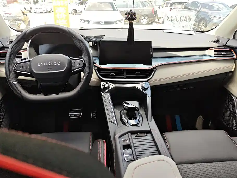 Lynk & Co 06 2020 1.5T Power Pro фото 12