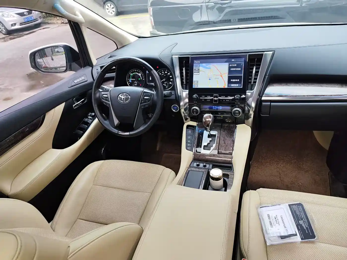 Toyota Alphard 2023 Dual Hybrid 2.5L Ultimate Gold Edition фото 11
