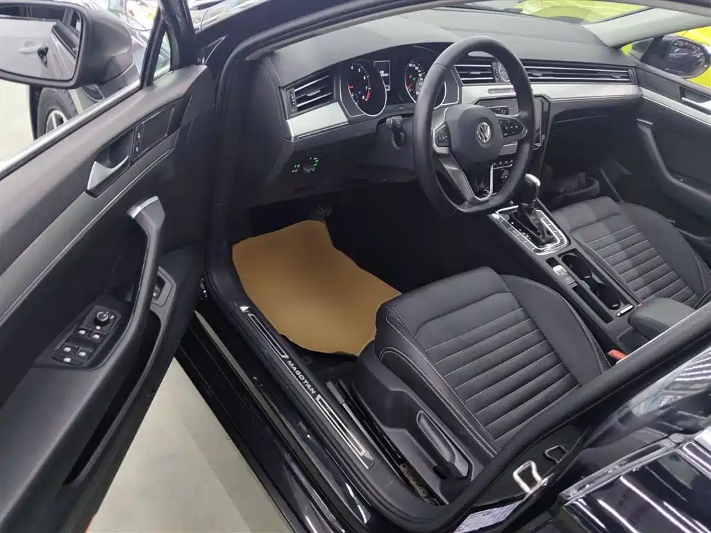 Volkswagen Magotan 2020 280TSI DSG Comfort фото 12