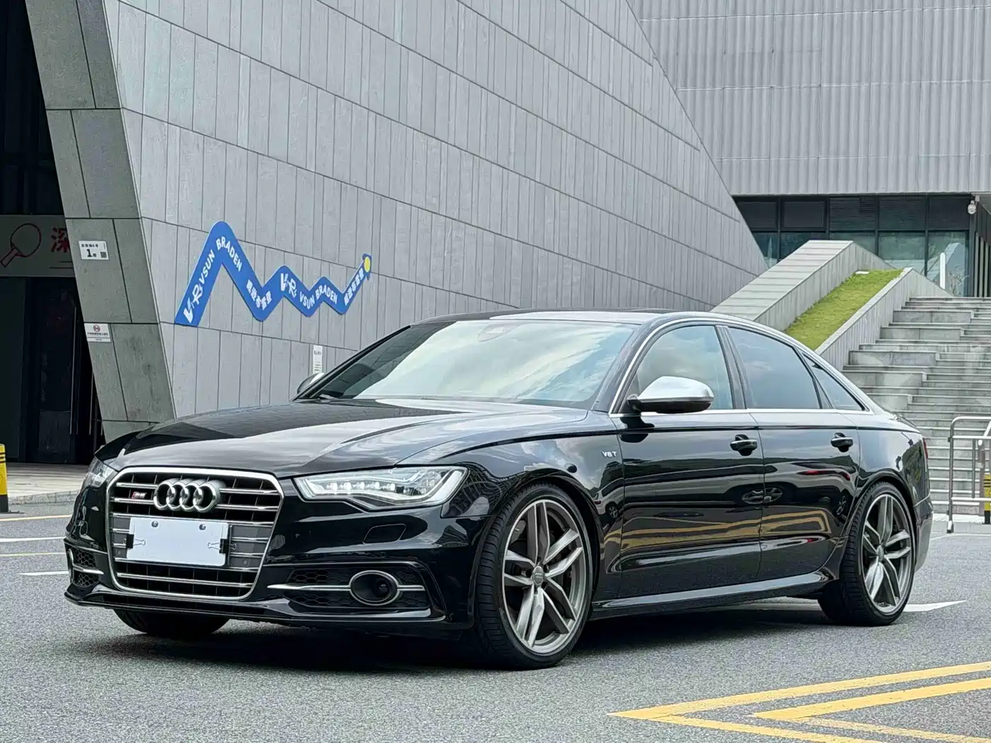 Audi S6