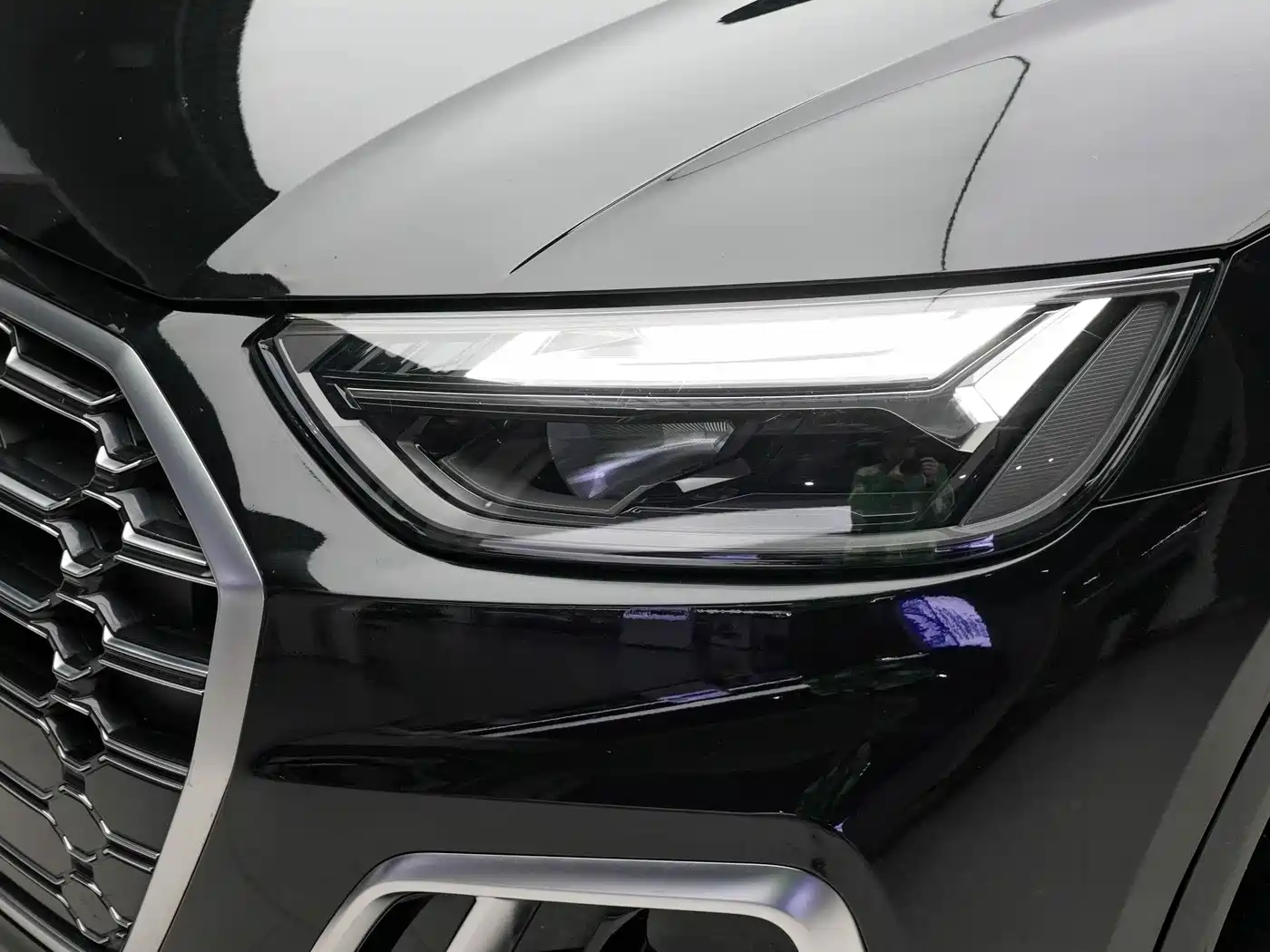 Audi Q5L 2022 40T Luxury Dynamic фото 3