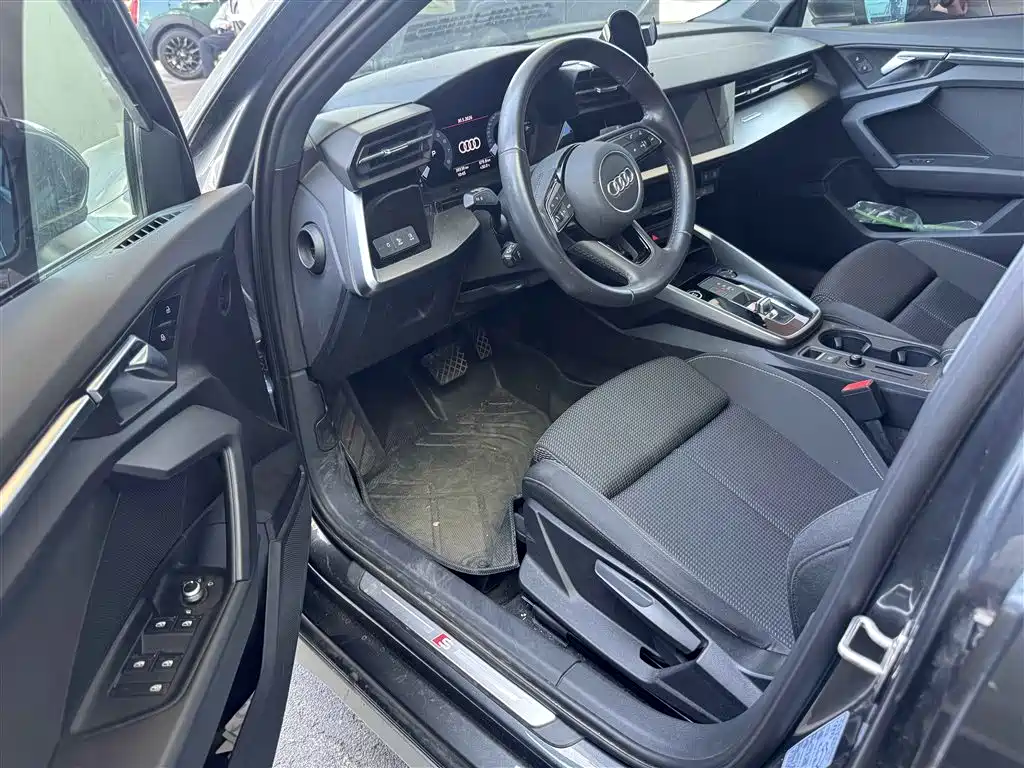 Audi A3 2022 Sportback 35 TFSI Progressive Sport фото 3