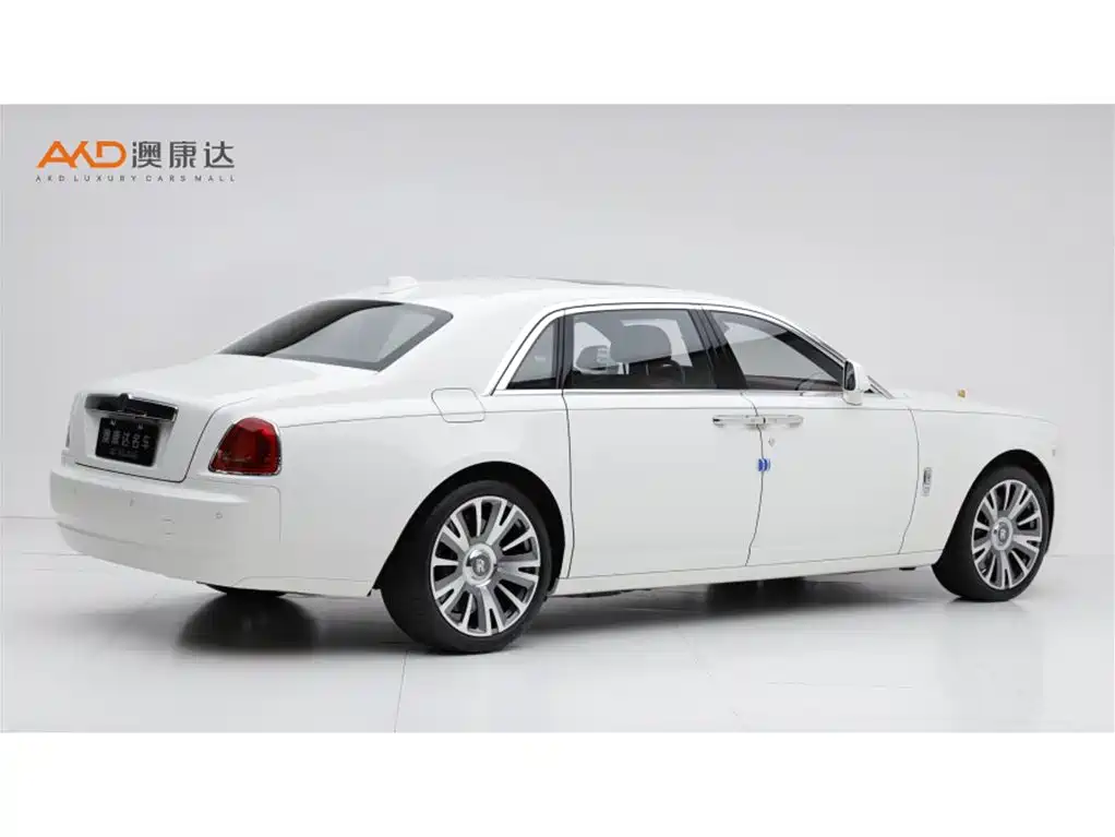 Фото 3 - Rolls-Royce Ghost