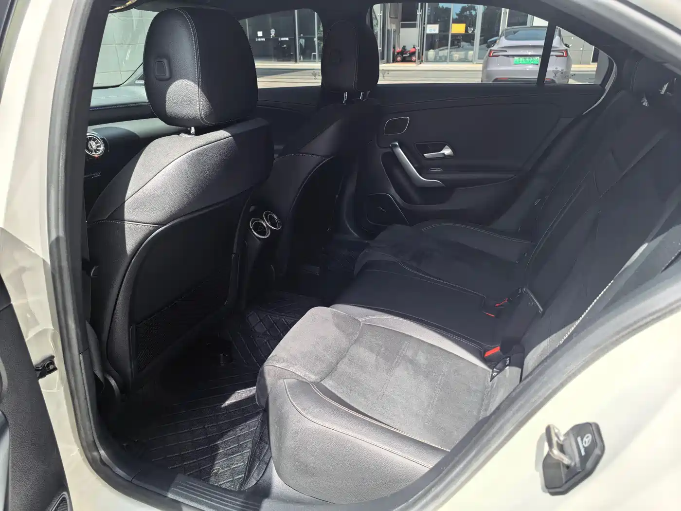 Mercedes-Benz A-Class 2020 A 200 L Sport Sedan фото 6