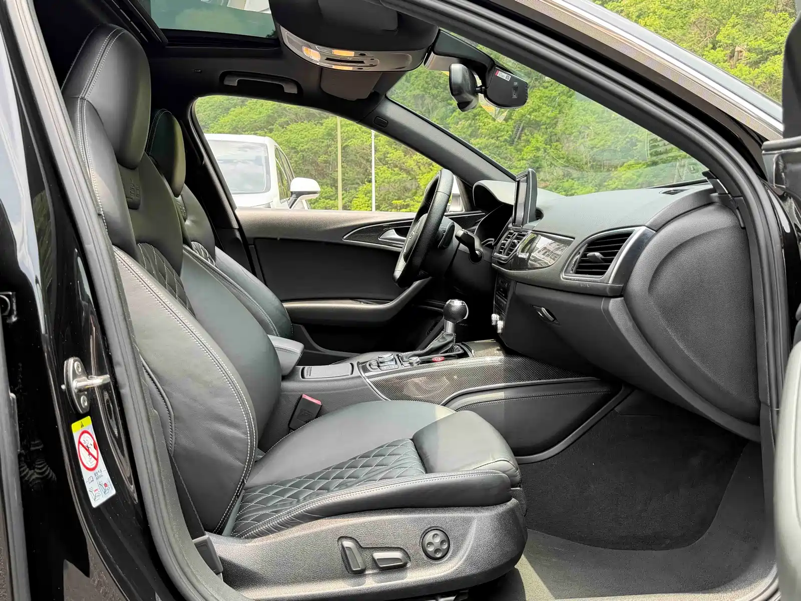Photo 14 - Audi S6