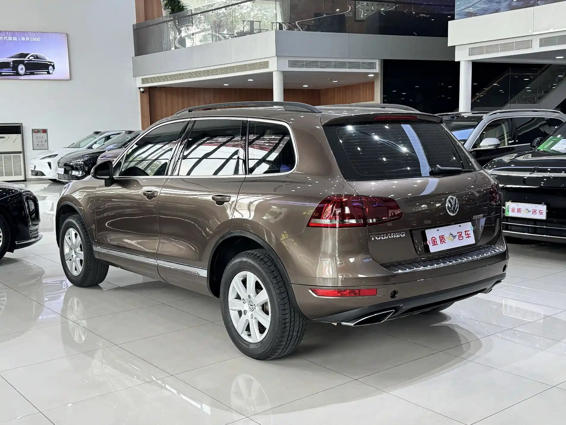 Фото 9 - Volkswagen Touareg
