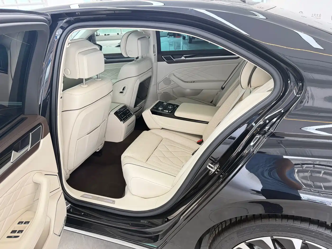 VOLKSWAGEN HUIANG