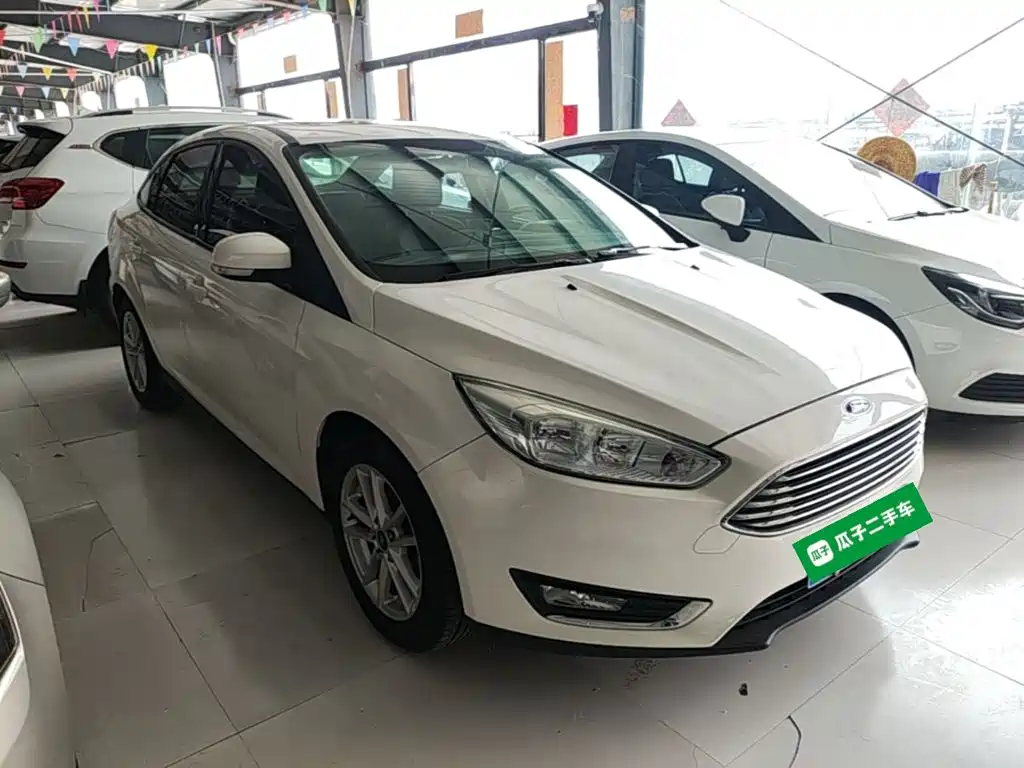 Фото 23 - Ford Focus