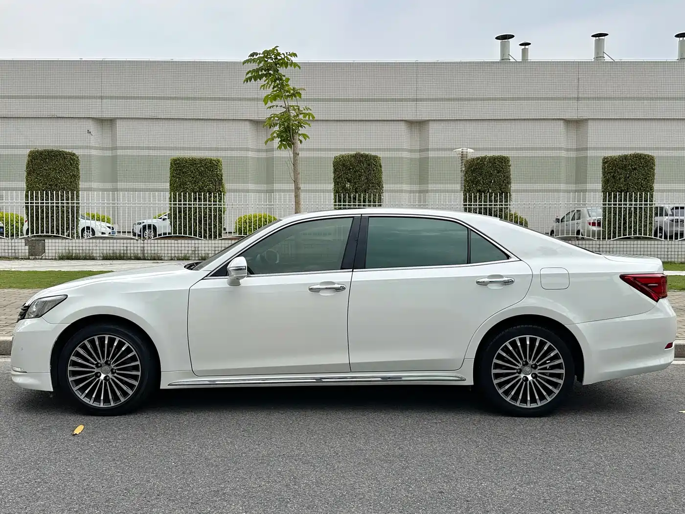 Toyota Crown 2018 2.0T Sport Edition фото 16
