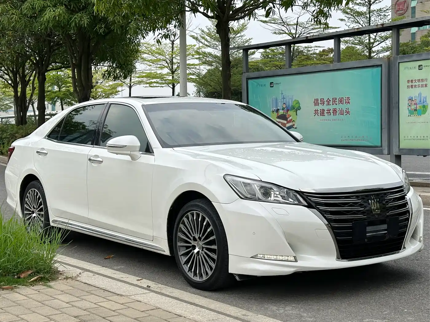 Toyota Crown 2018 2.0T Sport Edition фото 3