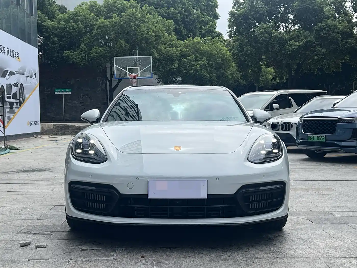 PORSCHE PANAMERA