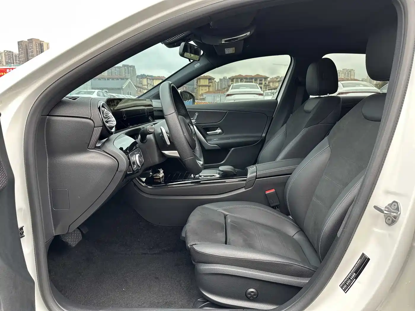 Mercedes-Benz A-Class 2024 A 200 L Fashion Edition фото 4