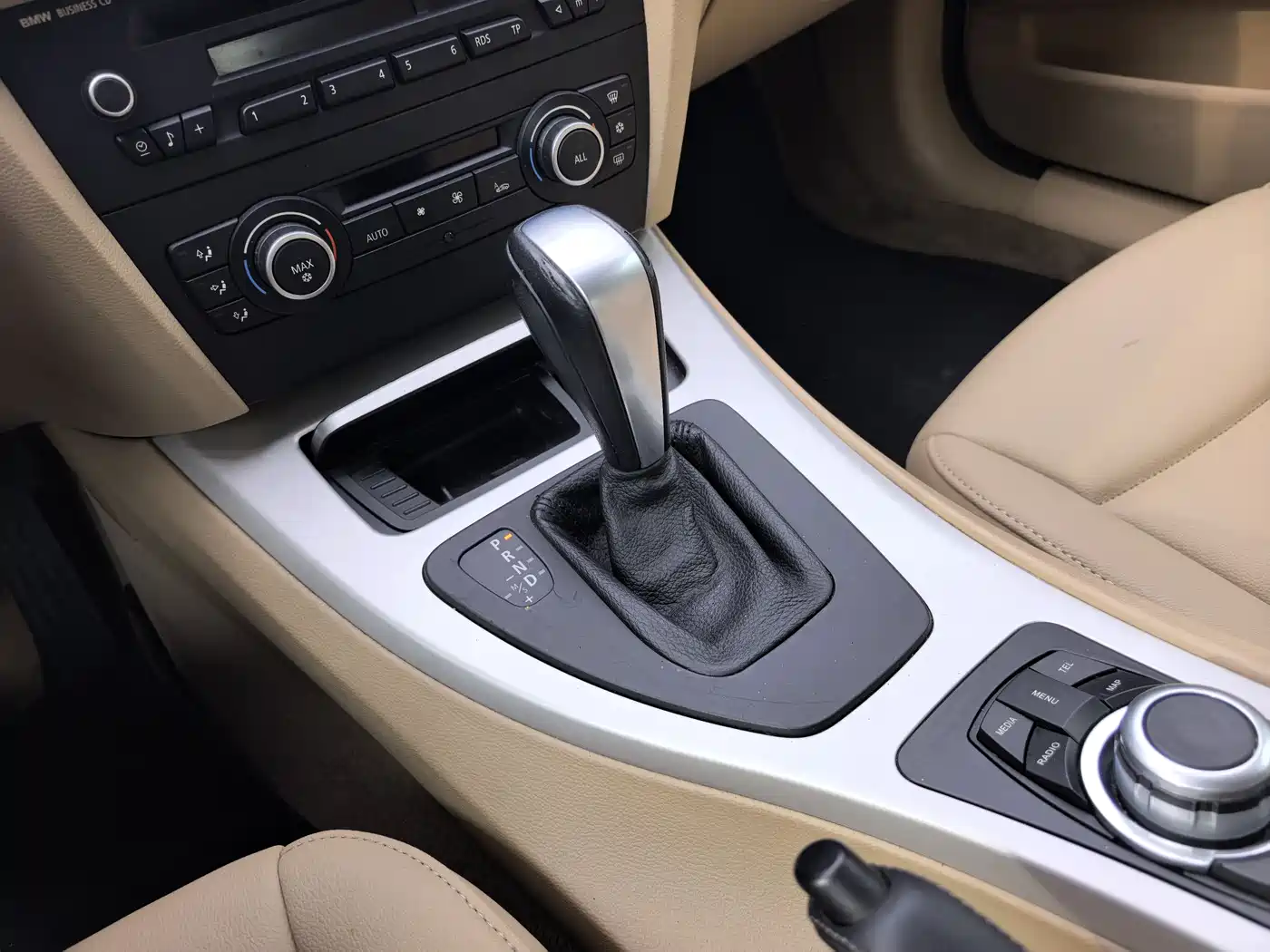 BMW 3 Series (Import) 2012 318i Leading фото 12