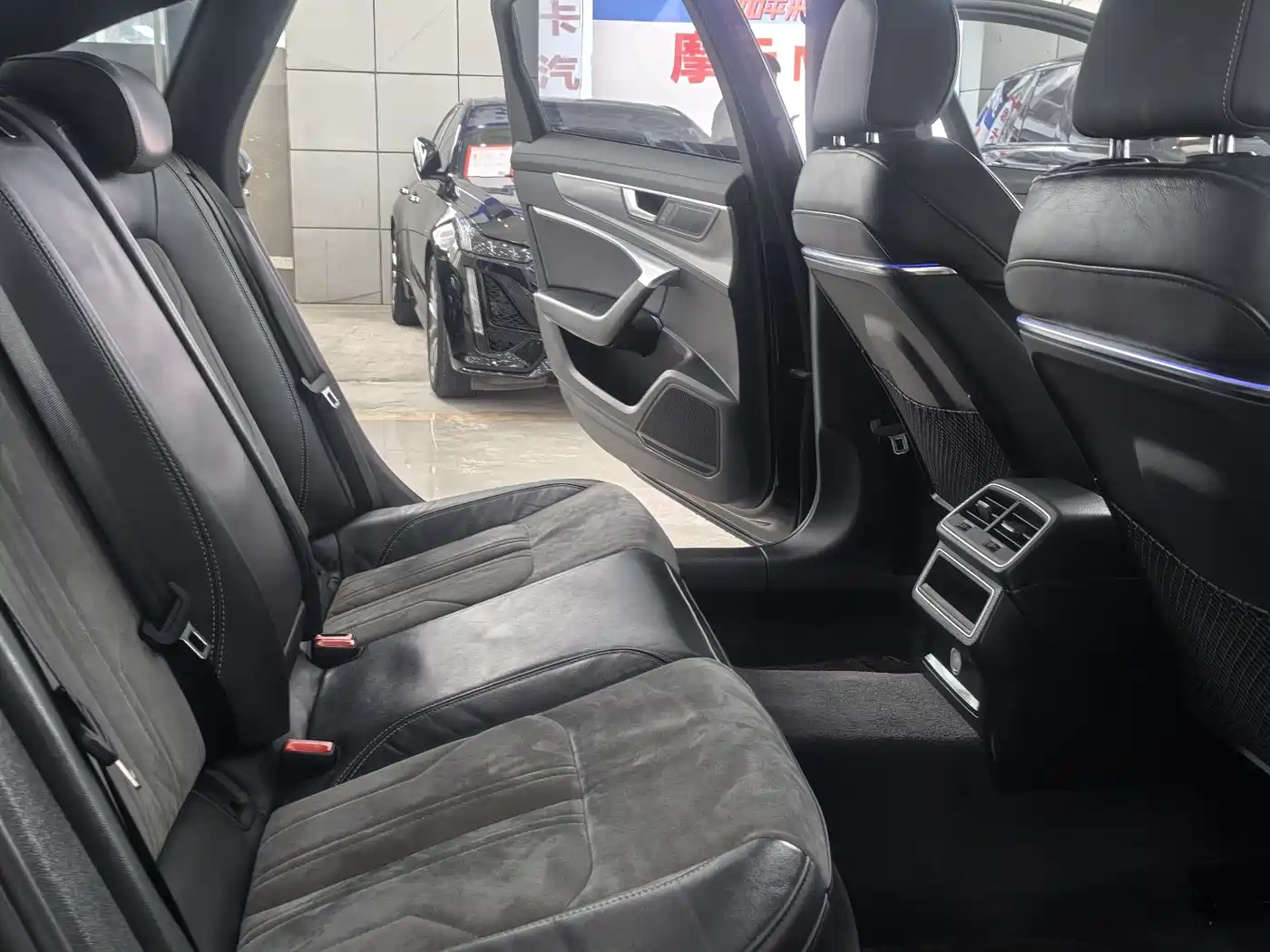 Audi A6L 2022 40 TFSI Luxury Dynamic фото 13