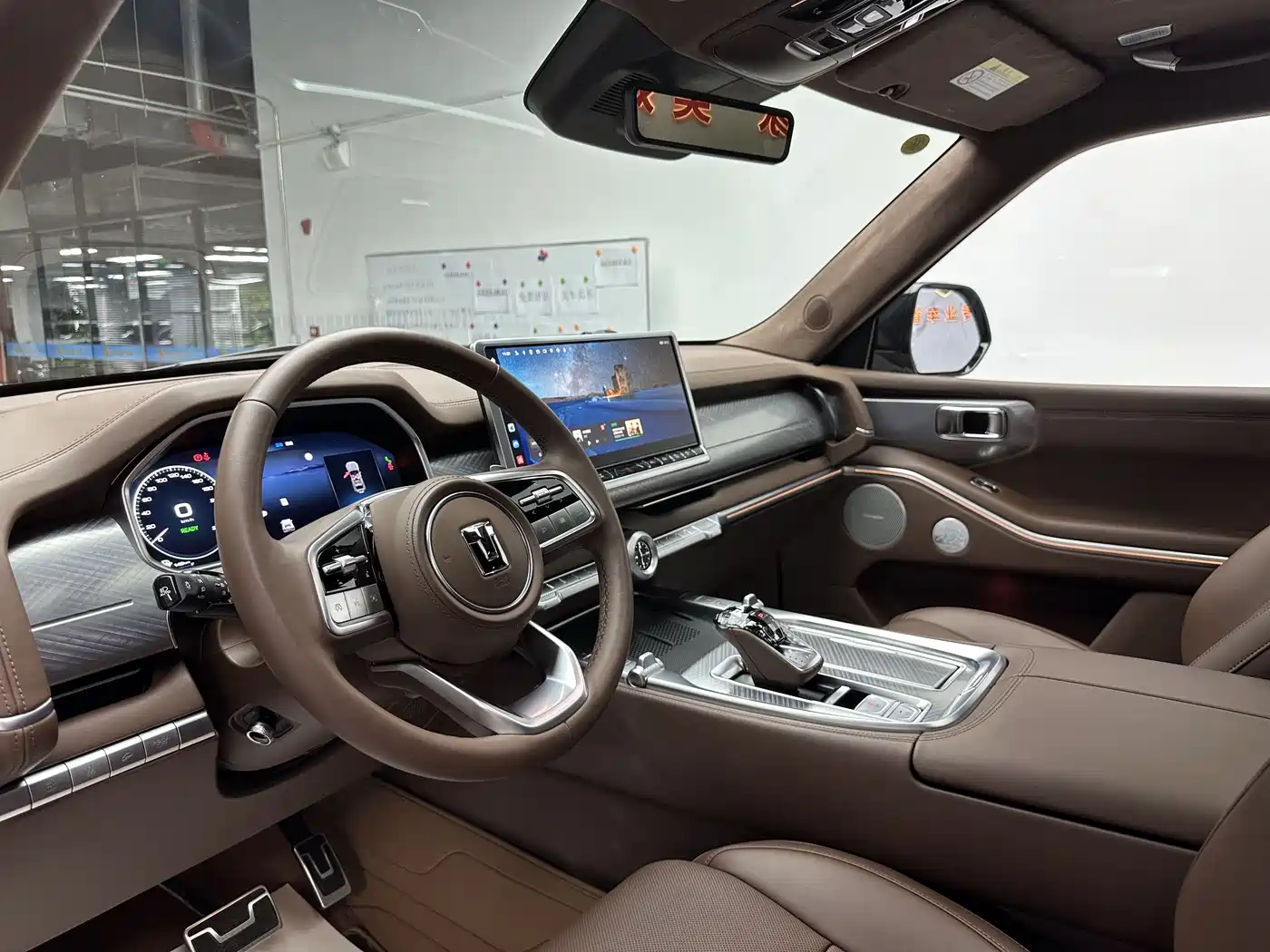 TANK TANK 700 NEW ENERGY