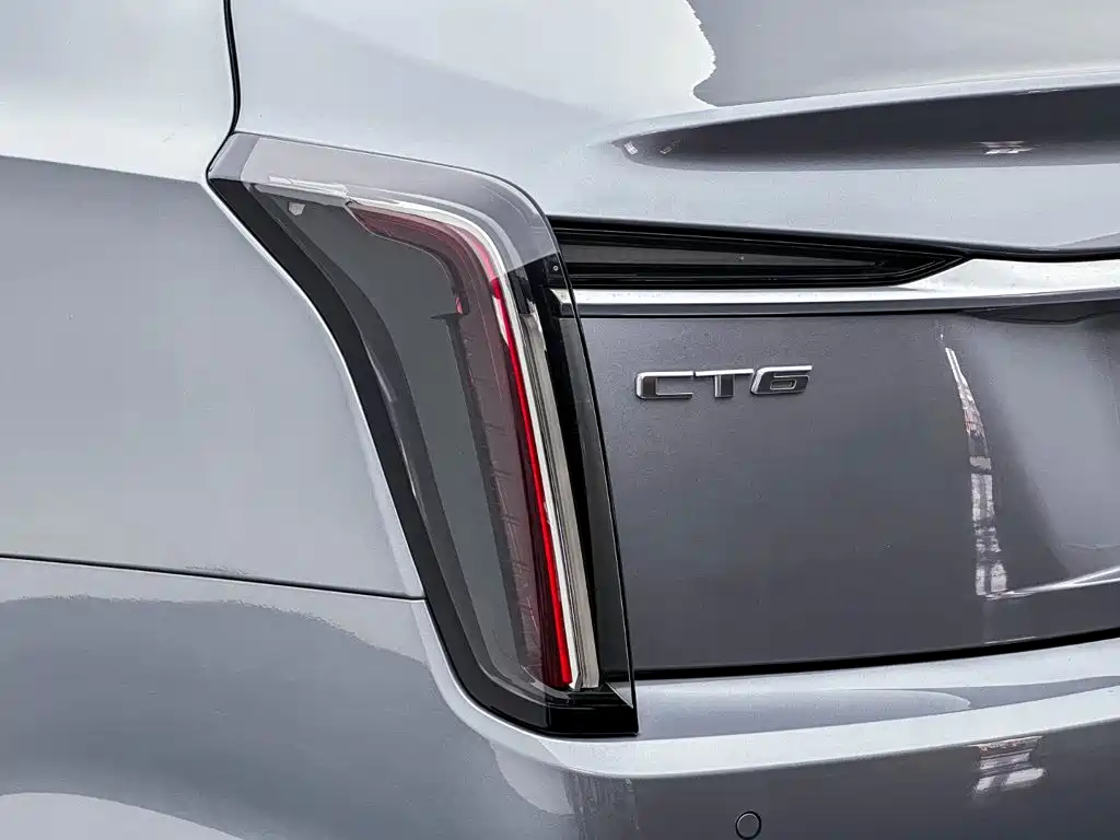 Фото 31 - Cadillac CT6