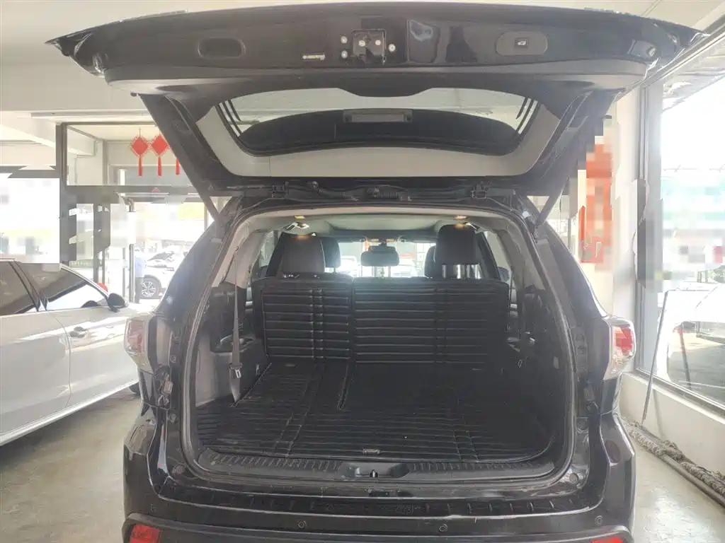Toyota Highlander 2017 2.0T 4WD Gloss Black Limited Edition фото 19