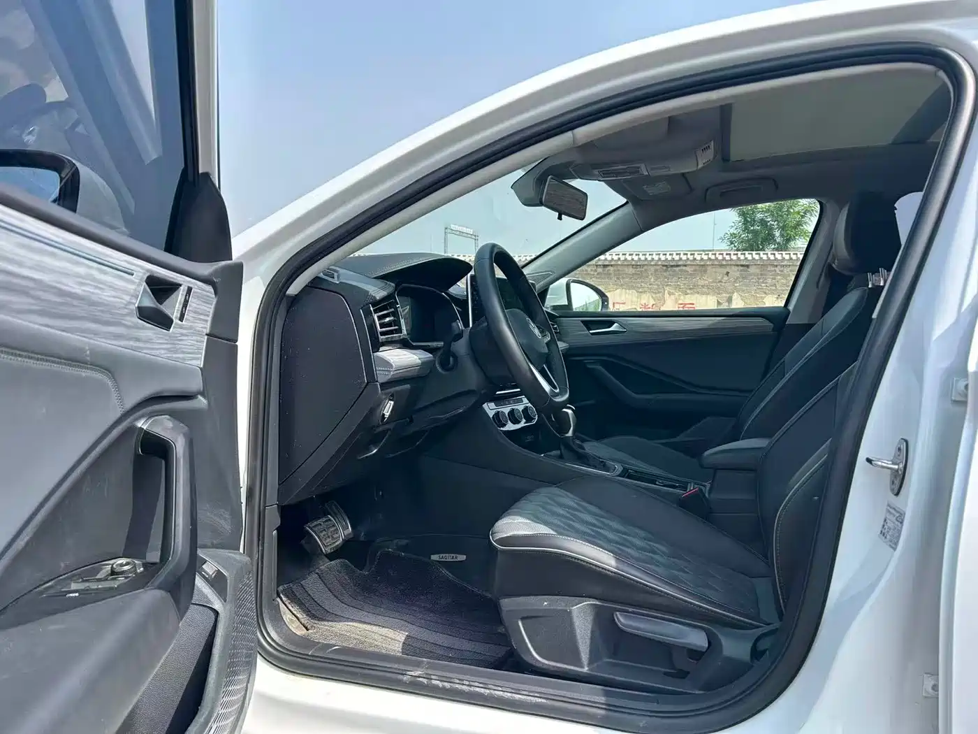 Volkswagen Sagitar 2024 300TSI DSG Surpass Edition фото 7