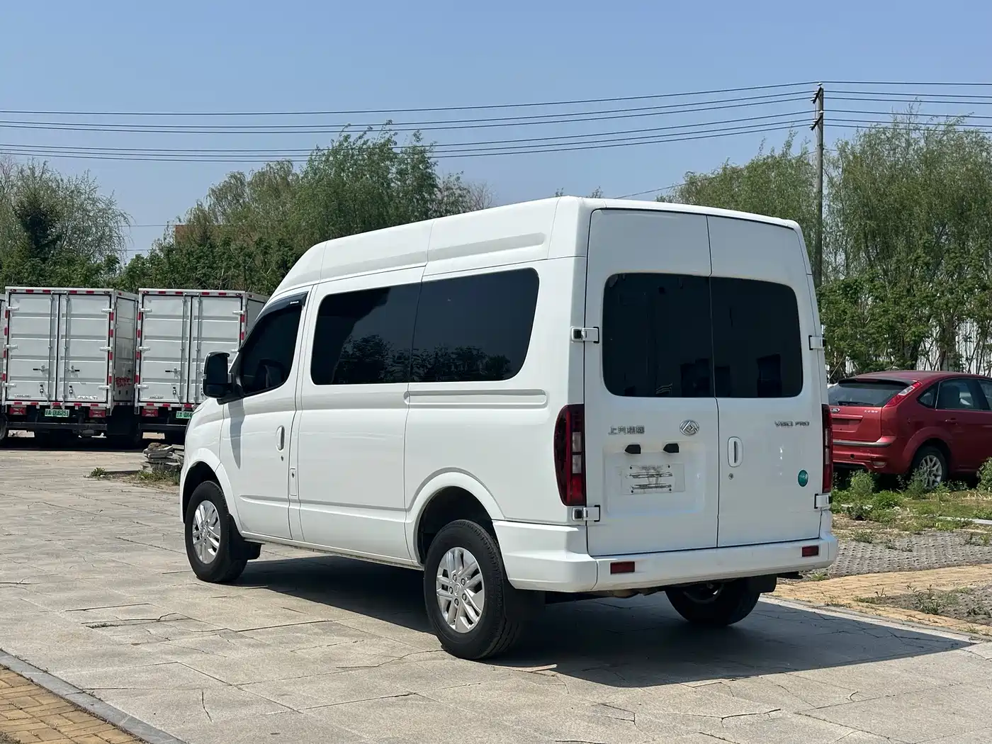 SAIC Maxus Xintu V80 2025 PRO Aoyun 2.0T Manual Short Wheelbase Medium Roof 5/6-Seater фото 7