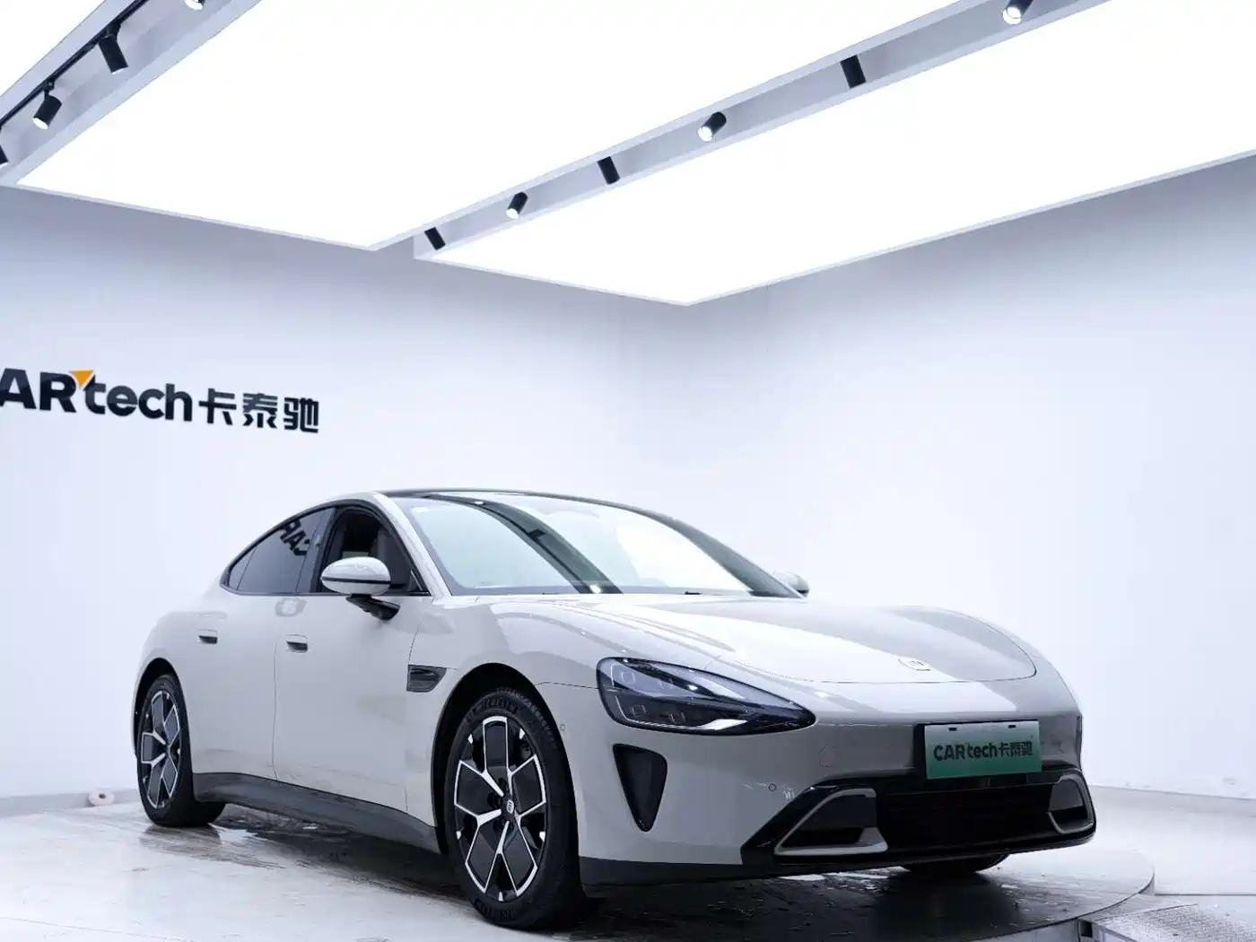 XIAOMI CAR XIAOMI SU7