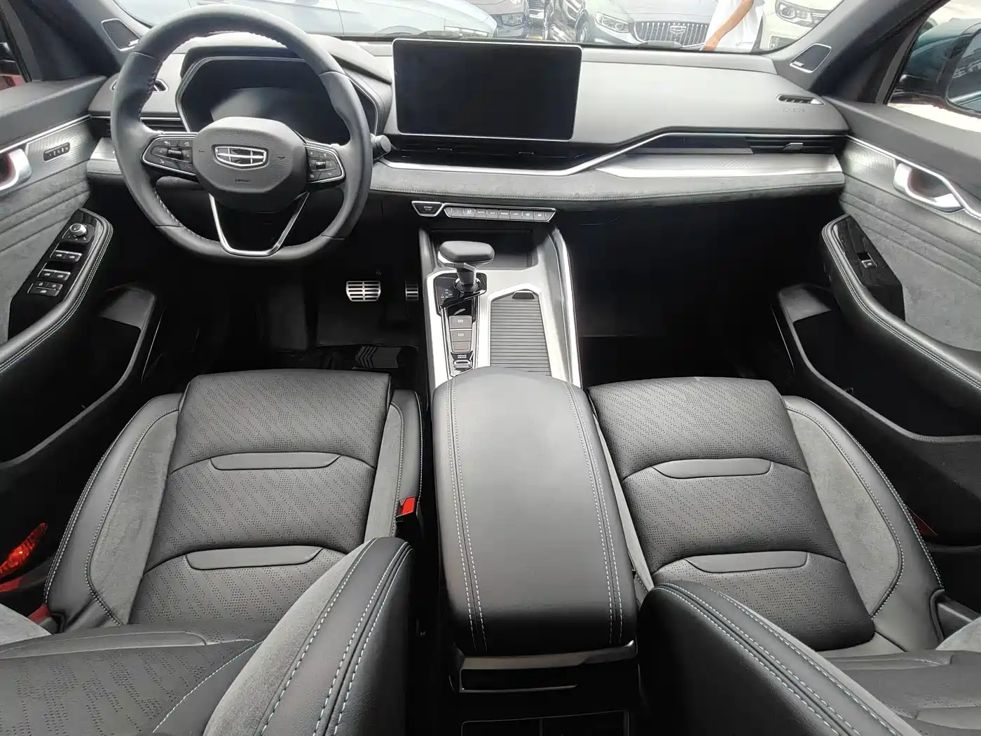 Фото 6 - Geely Preface