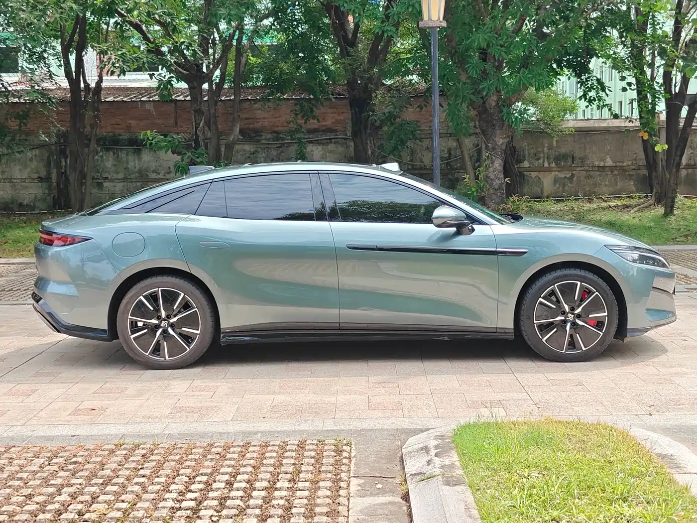 BYD Han L 2025 Model DM-i 200KM LiDAR Premium фото 4