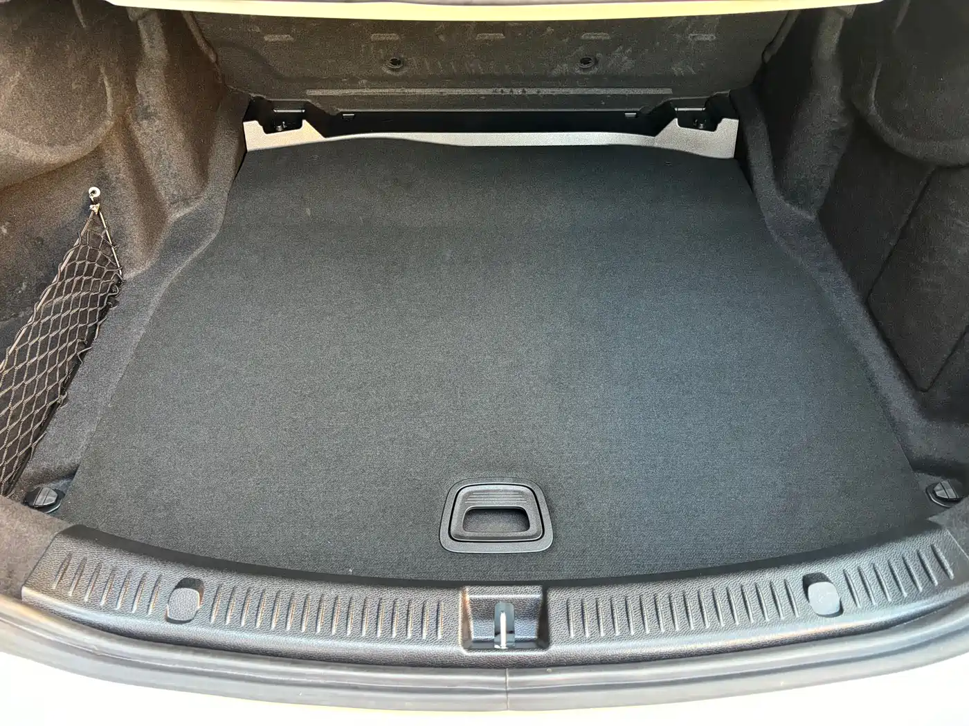 Mercedes-Benz E-Class 2016 E 200 L Sport Type фото 9