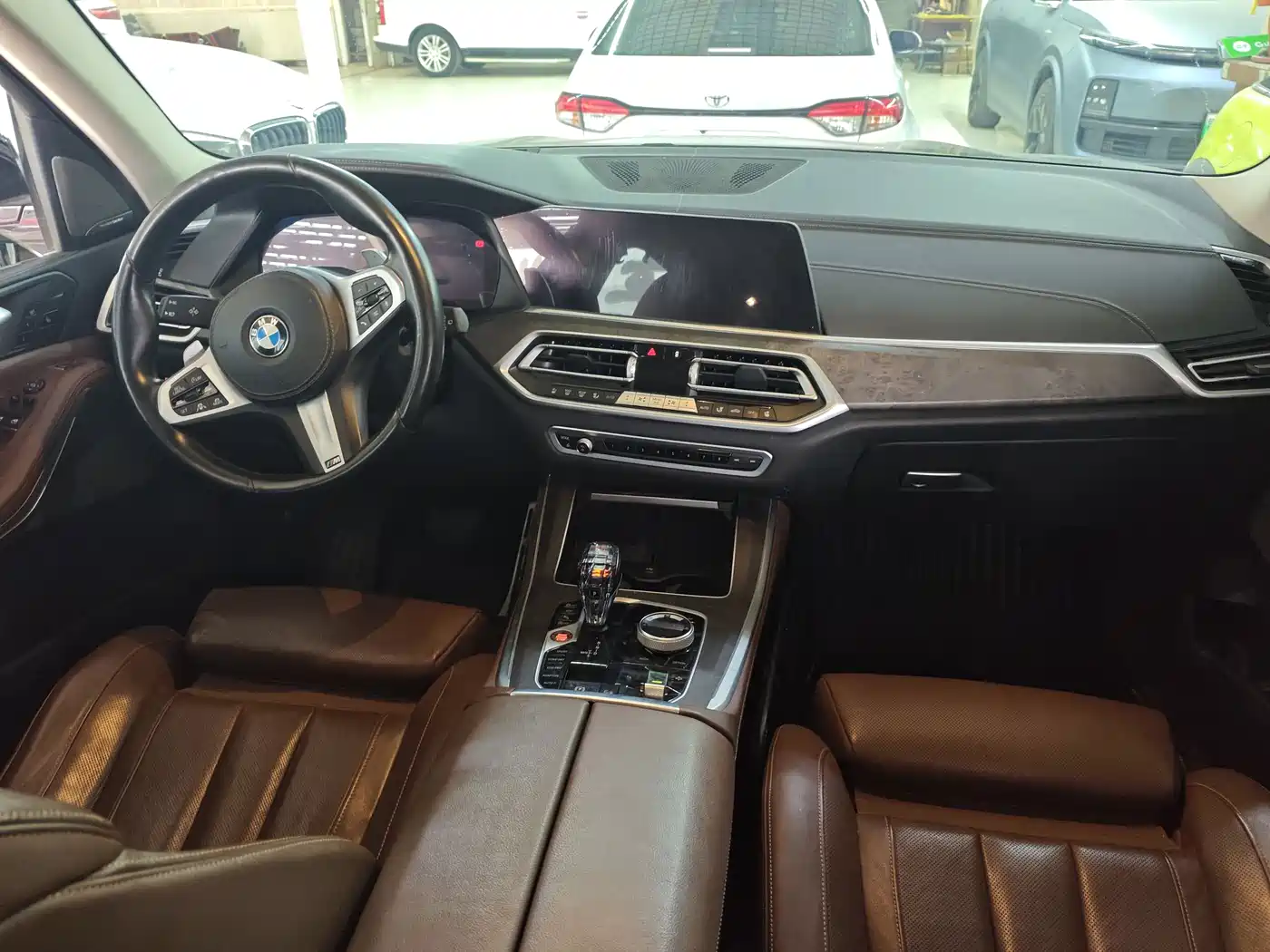 BMW X5 (Import) 2020 xDrive40i Premium M Sport Package фото 6