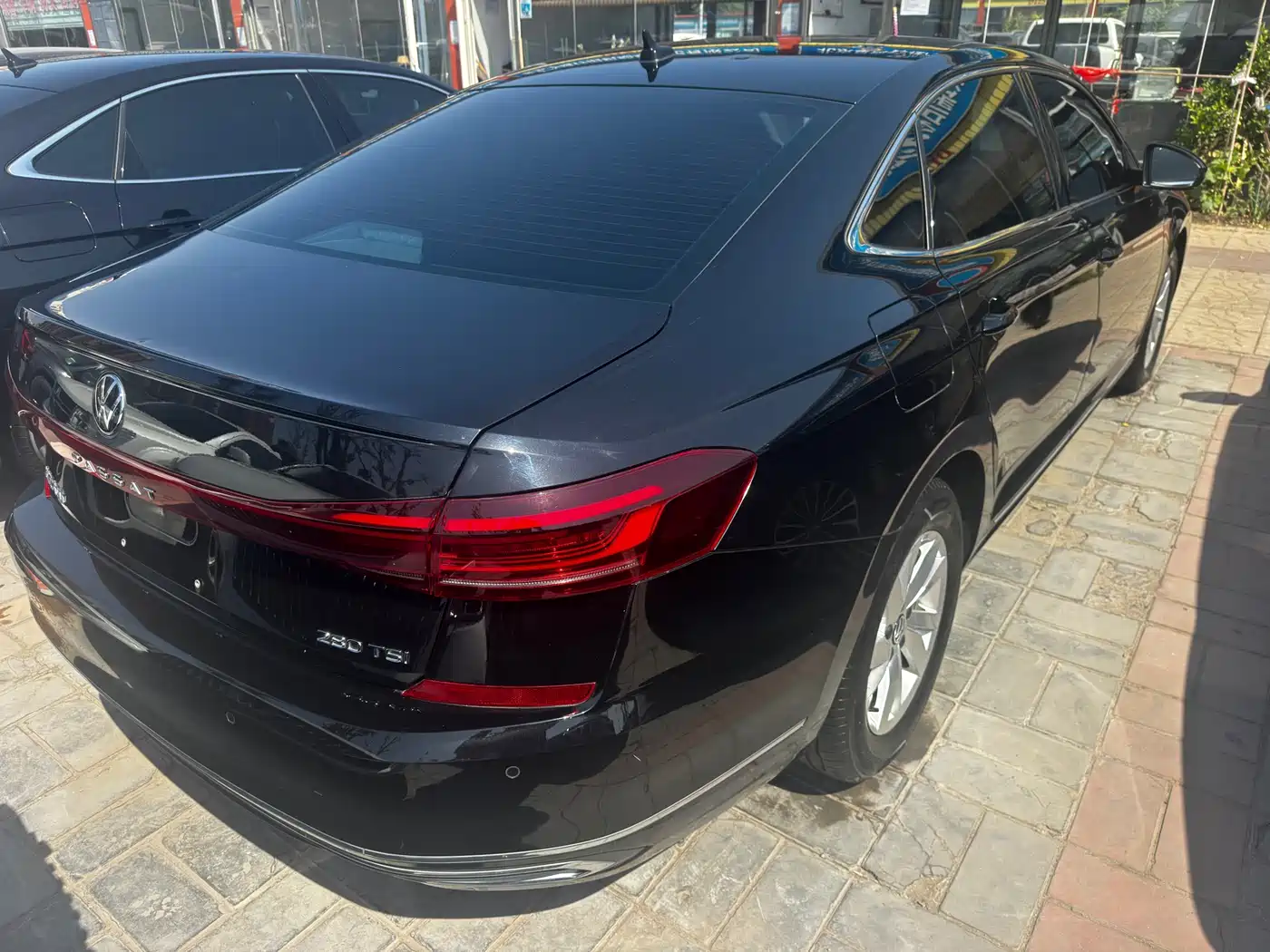 Volkswagen Passat 2022 280TSI Business Edition фото 14