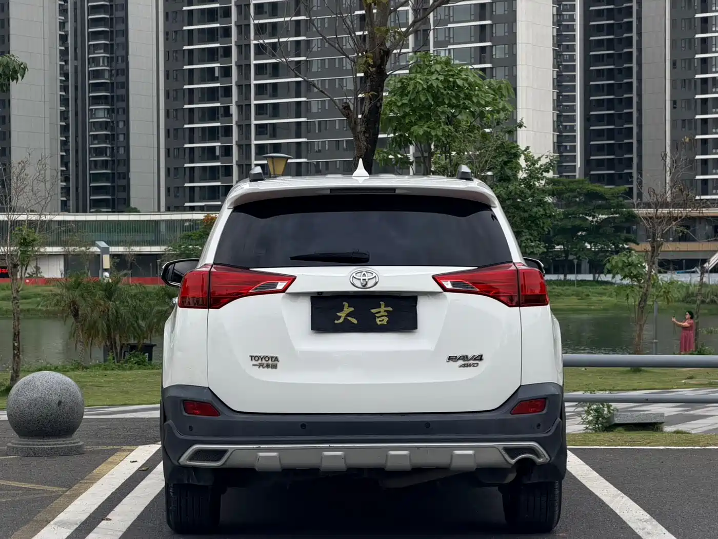 Toyota RAV4 Rongfang 2013 2.0L CVT 4WD Pioneer фото 21