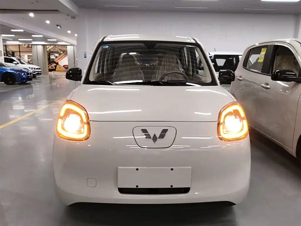 Wuling Motors Hongguang MINIEV 2026 2025 4-Door Advanced