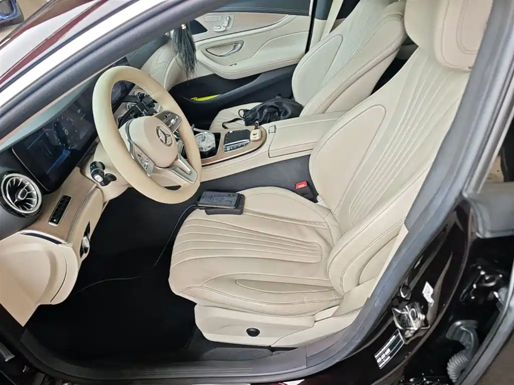 Mercedes-Benz CLS 2018 CLS 300 Dynamic фото 15