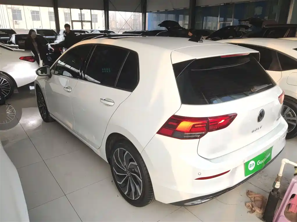 Volkswagen Golf 2023 Facelift 280TSI DSG Pro фото 5