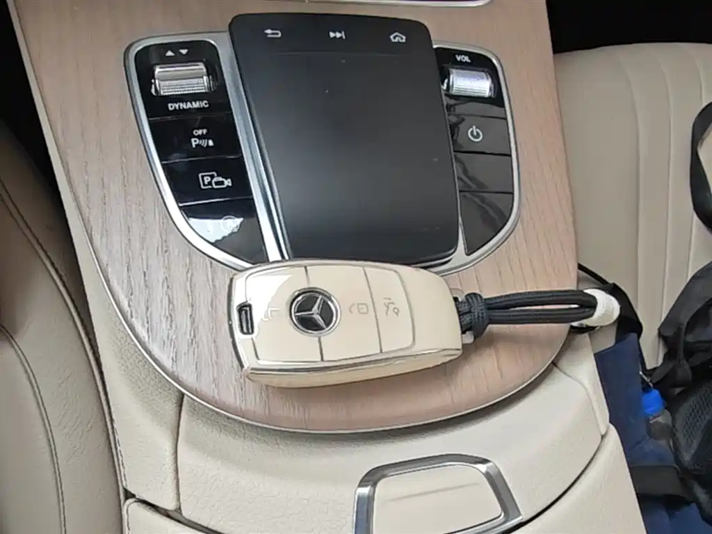 Mercedes-Benz CLS 2018 CLS 300 Dynamic фото 9