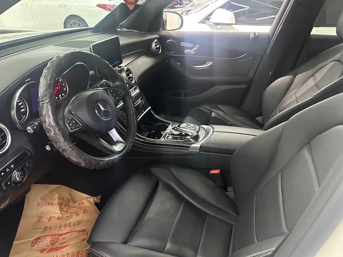 Mercedes-Benz GLC 2016 GLC 260 4MATIC Luxury фото 15