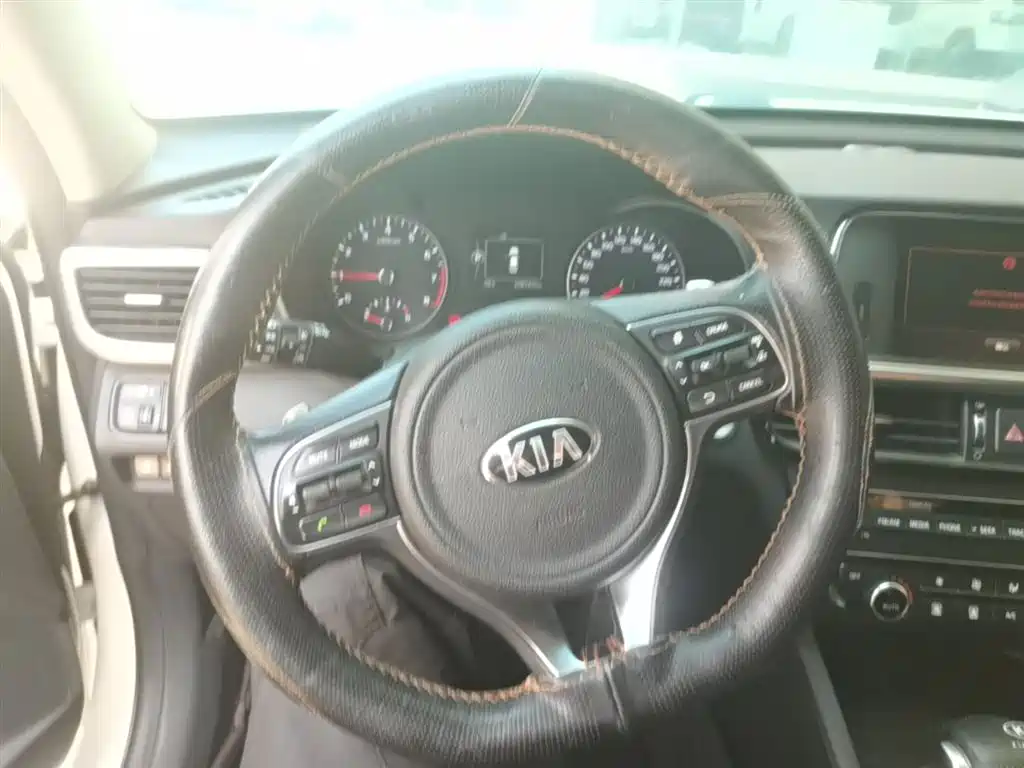 Kia K5 2016 1.6T Automatic LUX фото 11