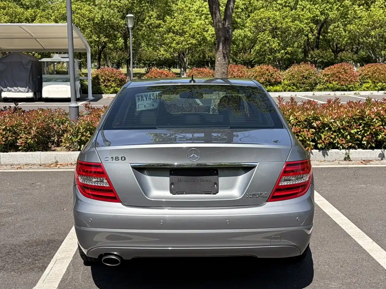 Mercedes-Benz C-Class 2013 C 180 Classic Grand Edition фото 17