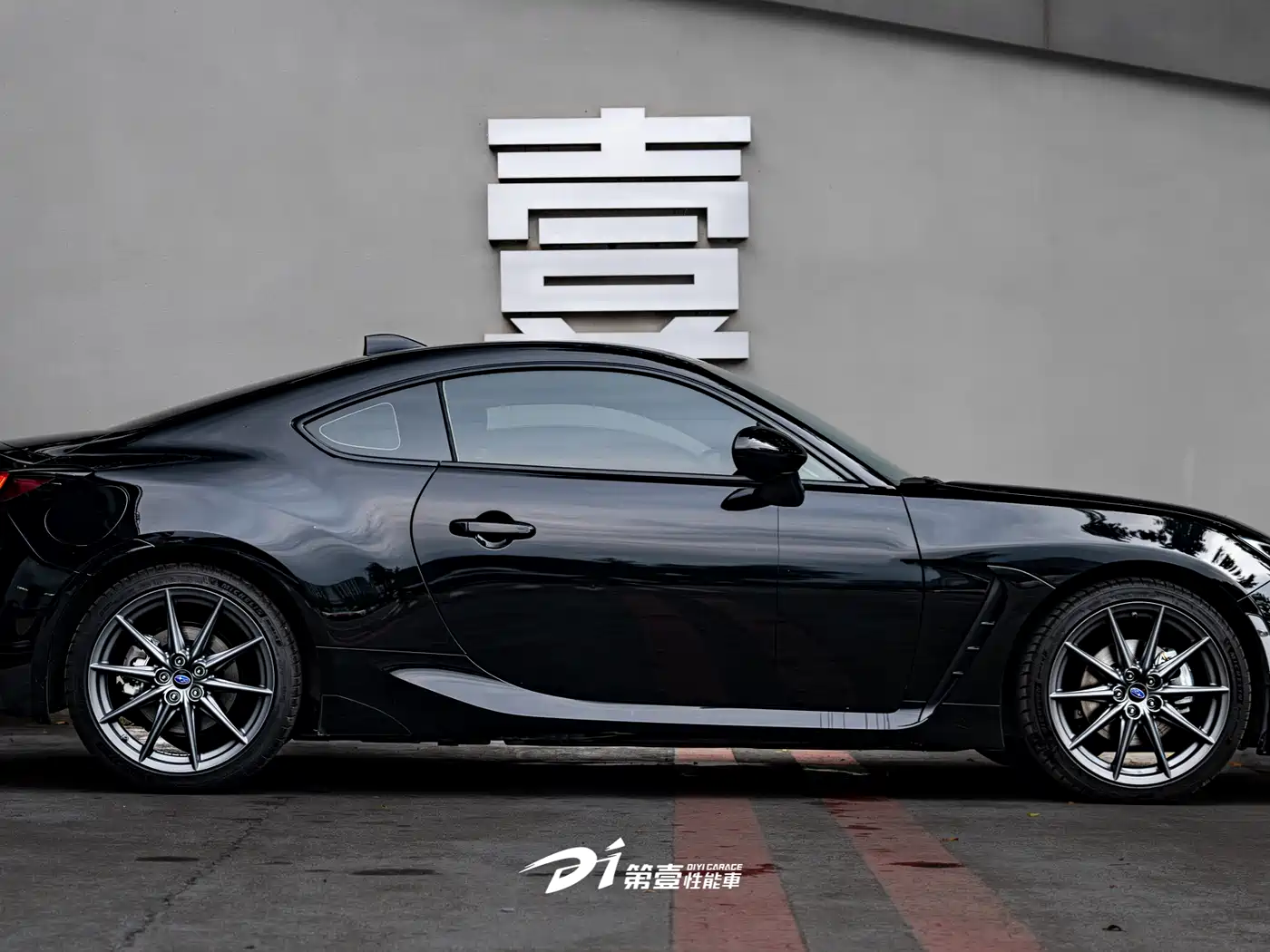 Subaru BRZ 2022 2.4L Manual фото 4