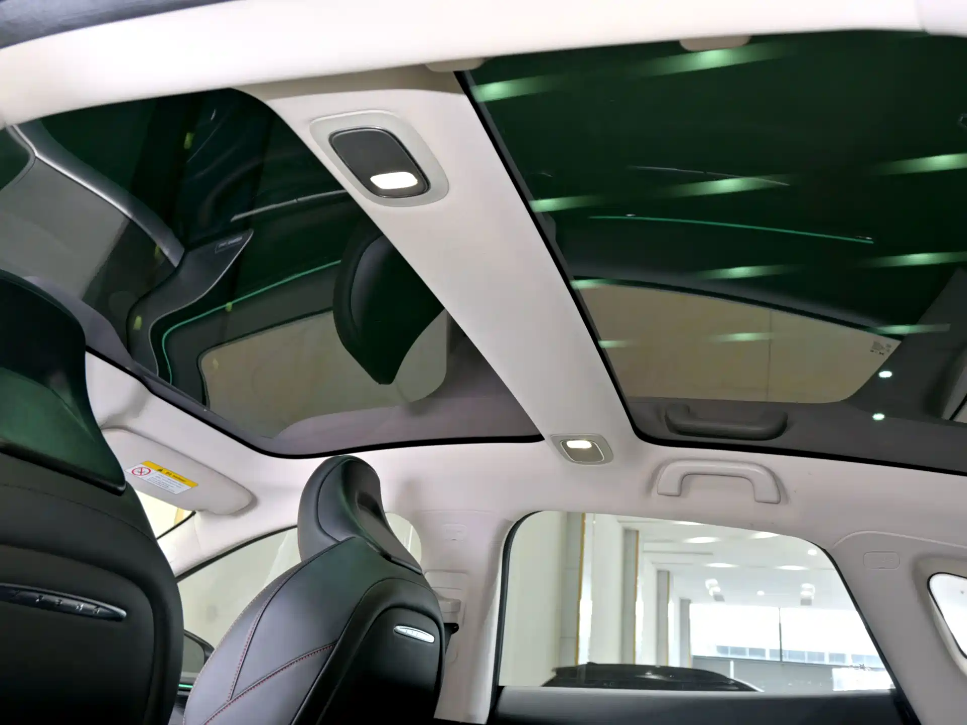 Фото 20 - XPeng P7