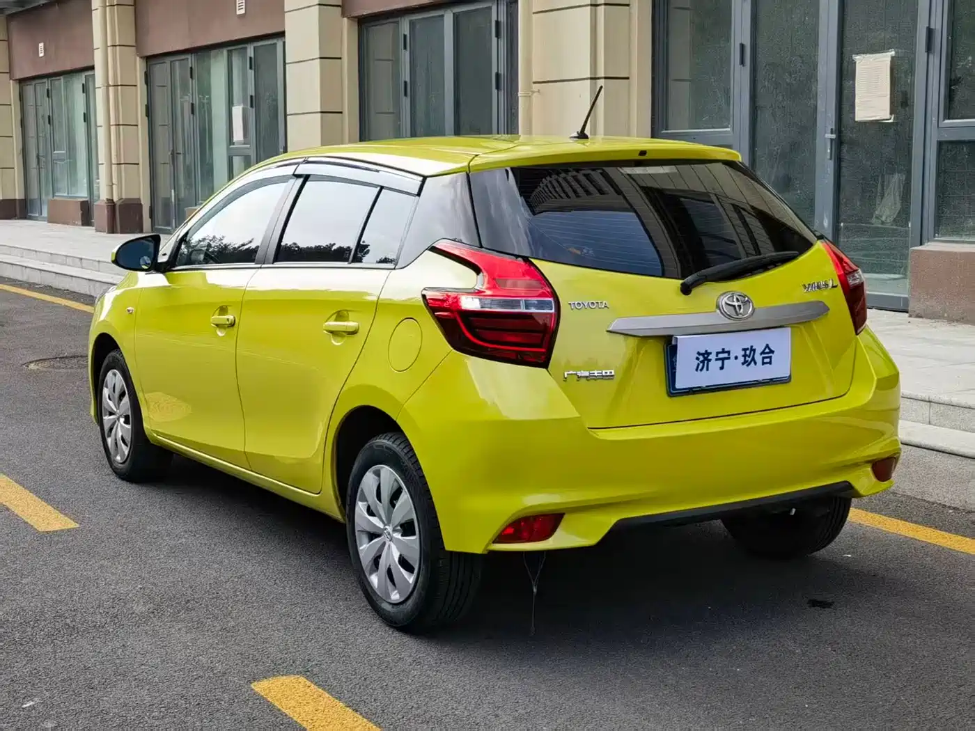 Toyota YARiS L Zhi Xuan 2019 1.5E CVT MeiDong Edition China VI фото 4