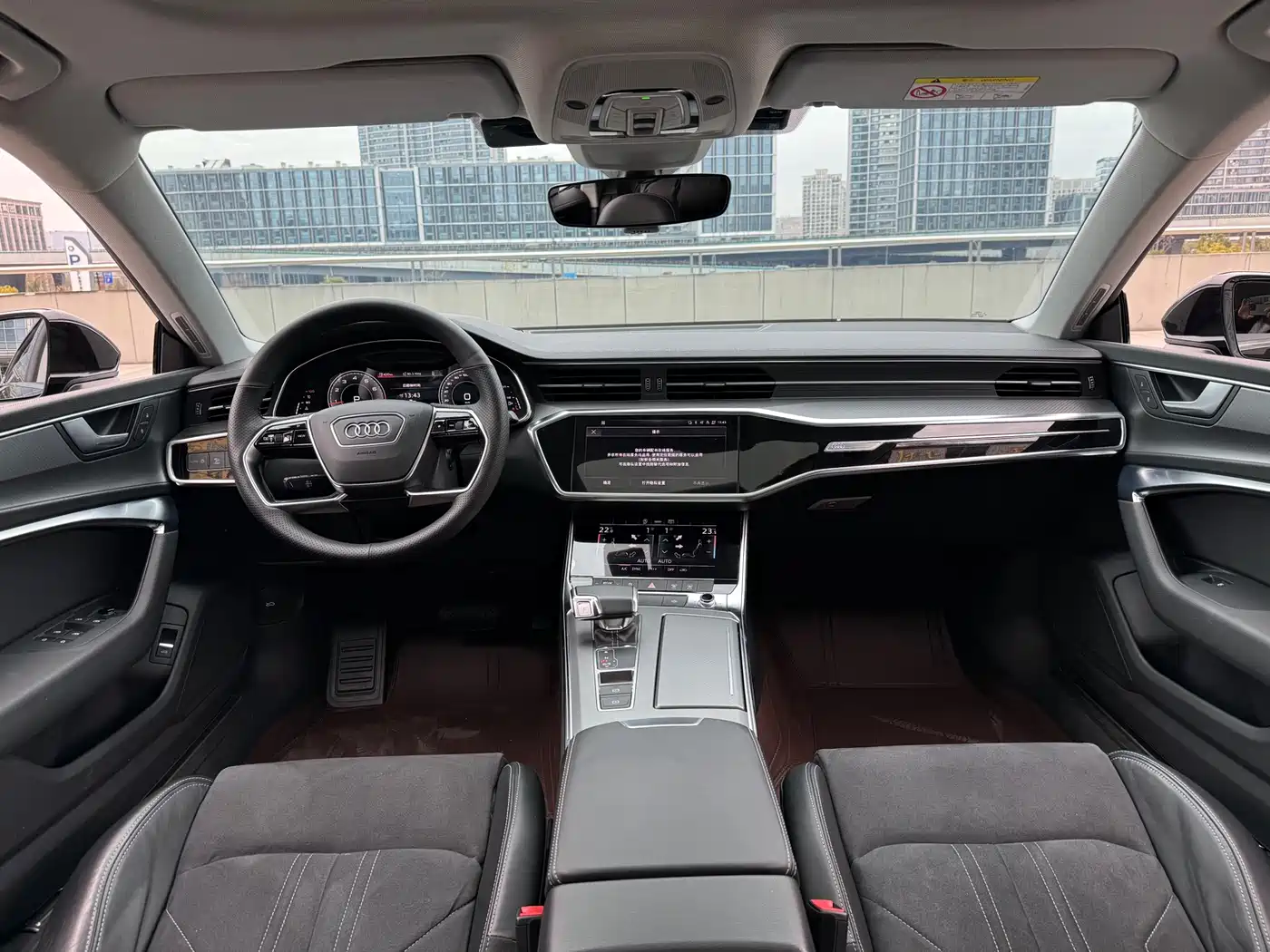 Audi A7L 2022 45 TFSI S-line Youth Dream Edition фото 5