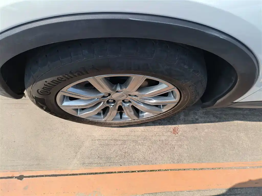 Cadillac XT4 2022 28T FWD Premium фото 25