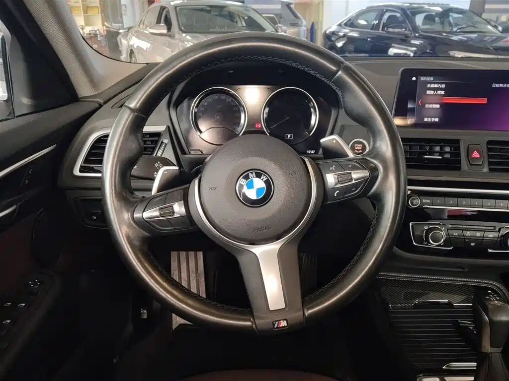 BMW 1 Series 2019 120i Leading M Sport Package фото 7