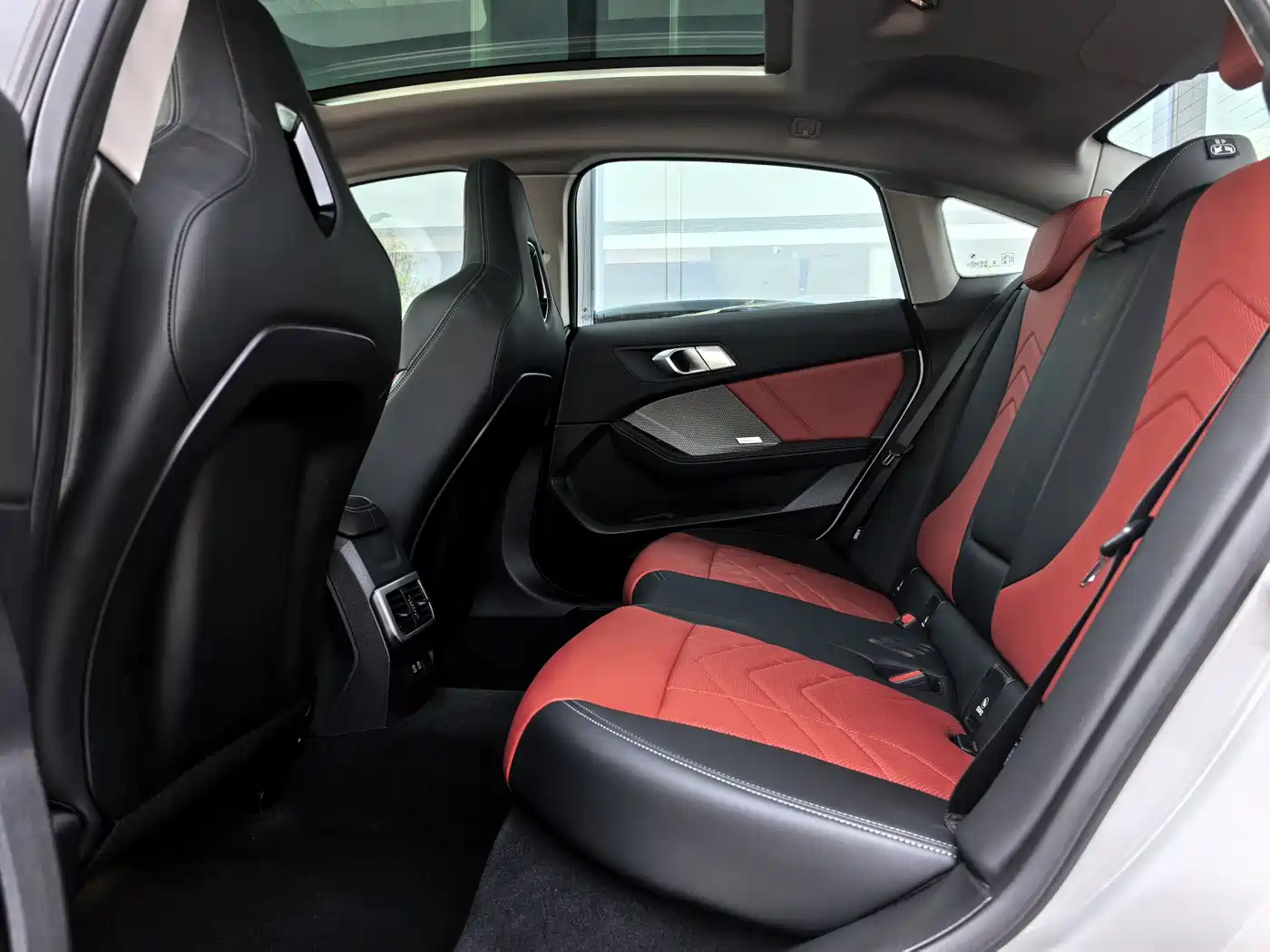 BMW 2 Series 2025 225L M Sport Moonlight Package фото 13
