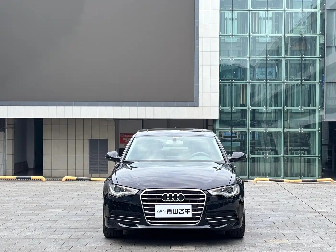 Audi A6L 2014 35 FSI Comfort фото 2