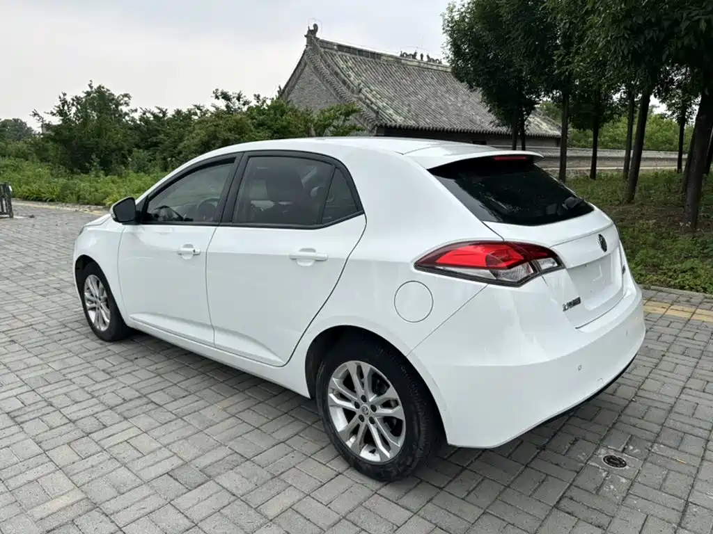 MG MG5 2015 2014 1.5T Manual Luxury