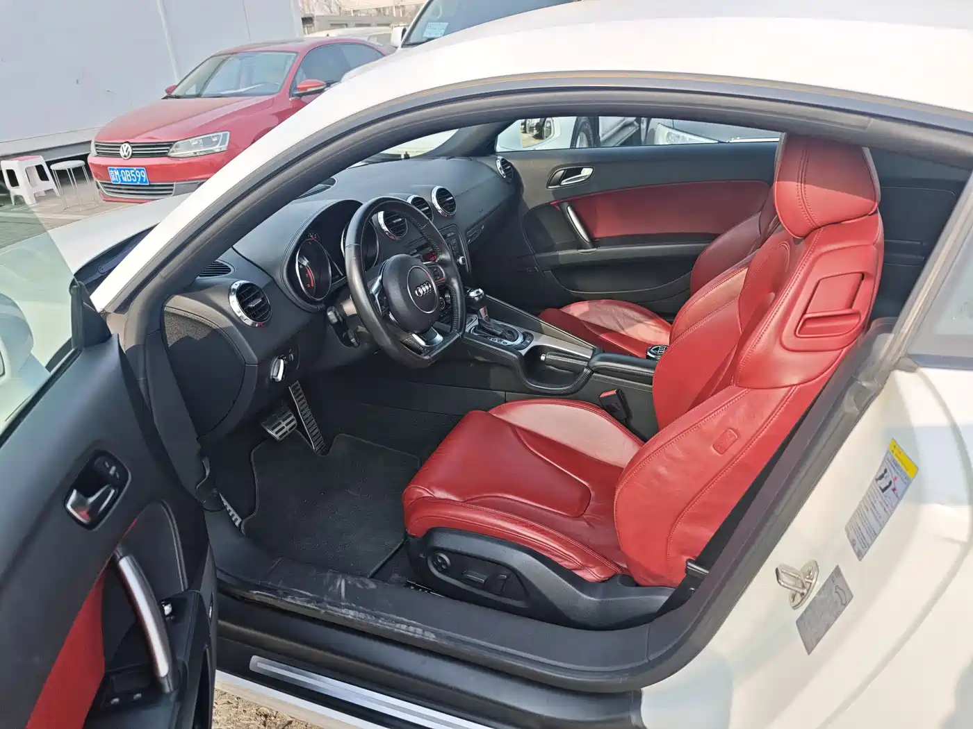 Audi TT 2011 TT Coupe 2.0TFSI фото 7