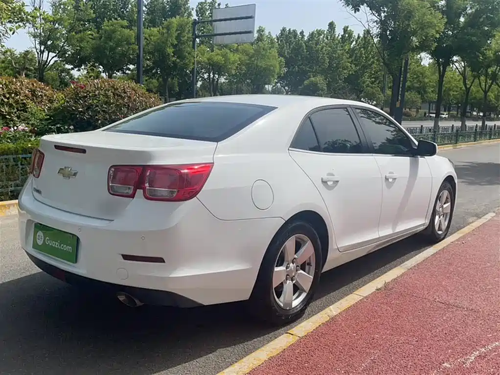 Chevrolet Malibu 2014 2.0L Automatic Comfort фото 10