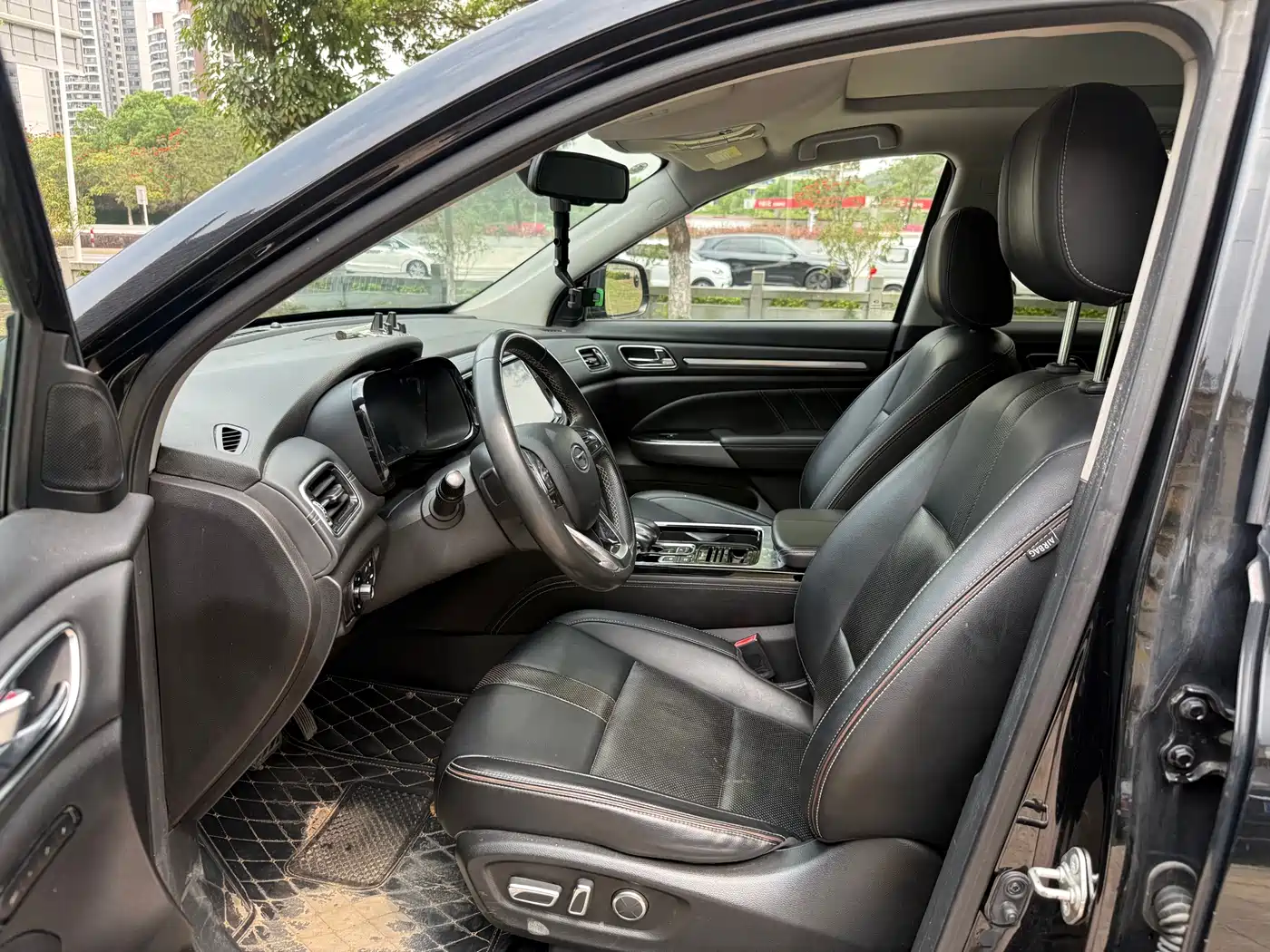 GAC Trumpchi Trumpchi GS8 2020 Model 390T FWD Luxury Smart Connect (7-seater) фото 4